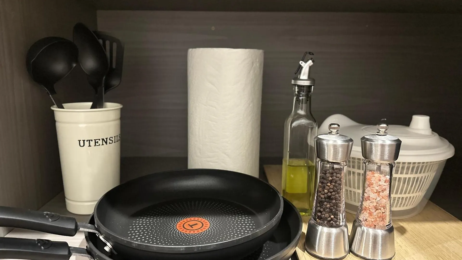 Modern New Private Bathroom Suite, 8Mins To Ubc& 15Mins To Downtown Vancouver